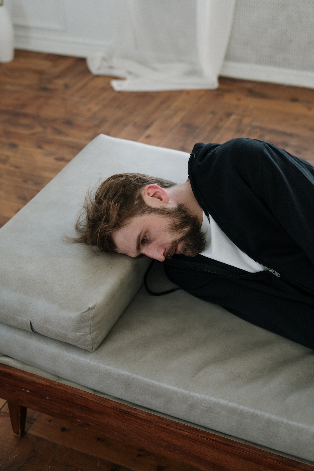 man feeling the psychological effects of sci